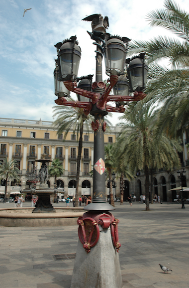 Лампиони на Кралски площад